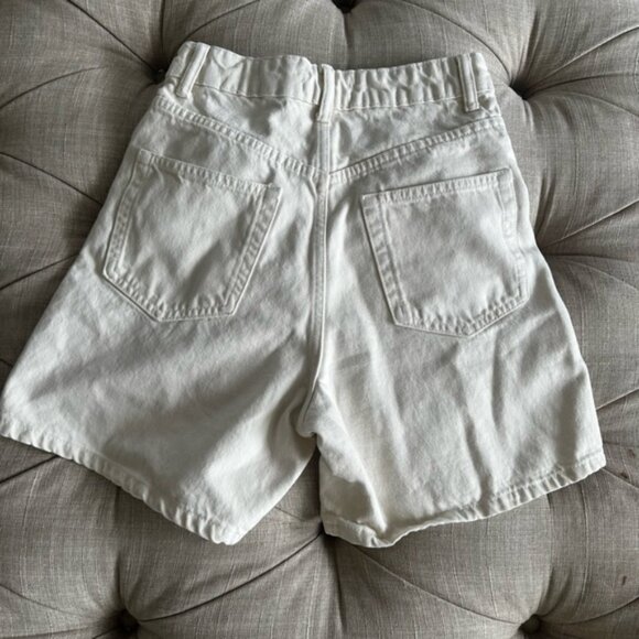 Zara Women's White short - Picture 2 of 3